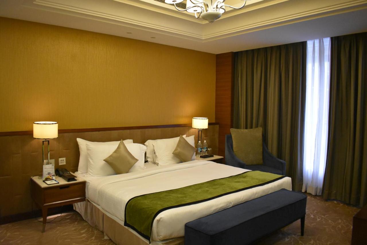 Sayaji Kolhapur Hotel Bagian luar foto