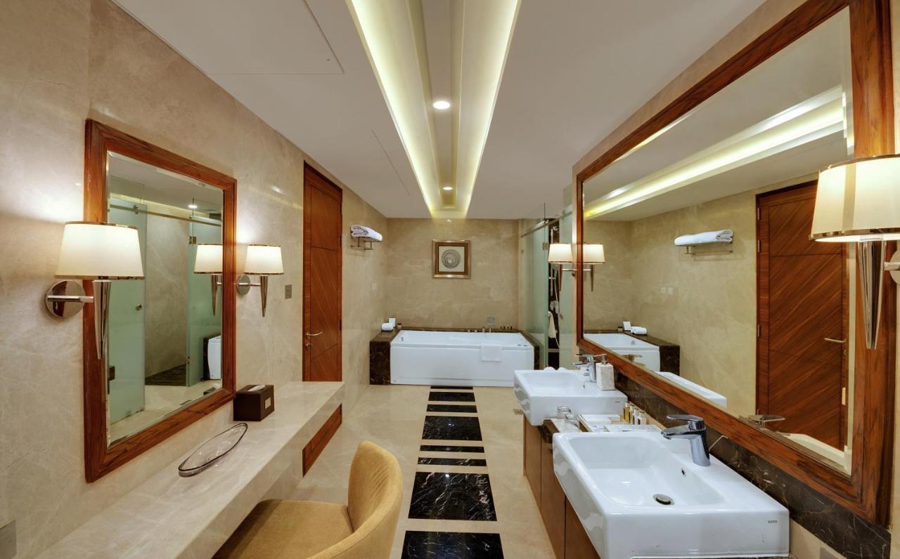 Sayaji Kolhapur Hotel Bagian luar foto