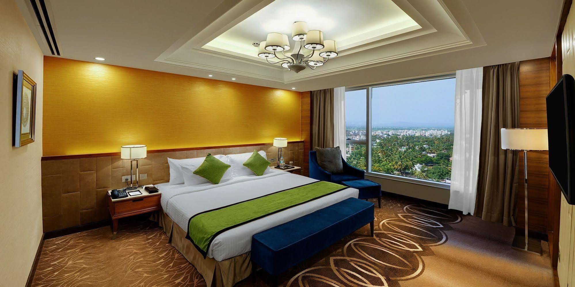 Sayaji Kolhapur Hotel Bagian luar foto