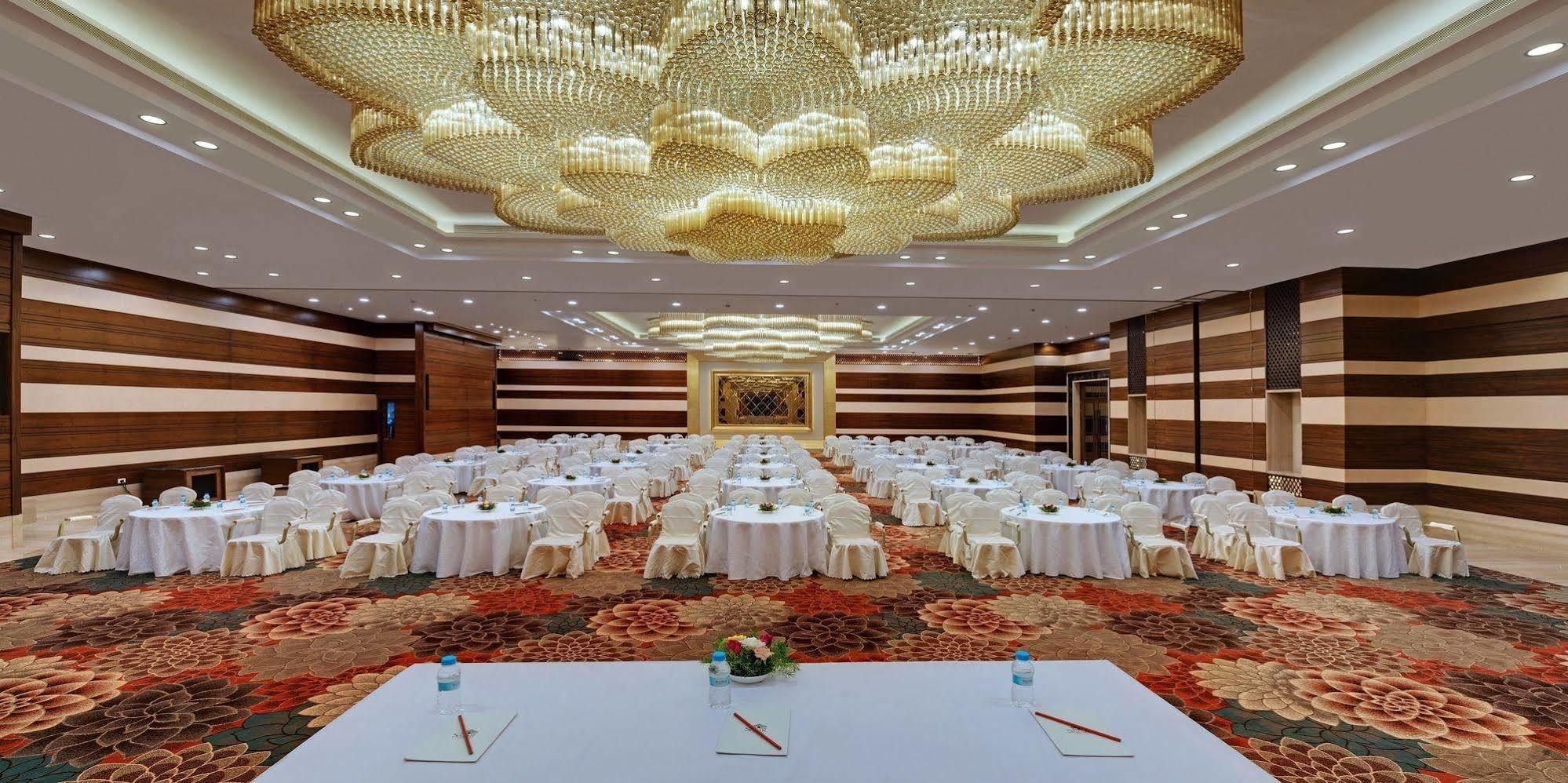 Sayaji Kolhapur Hotel Bagian luar foto
